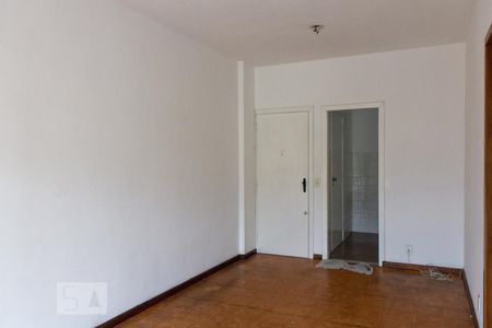 Sala de apartamento para alugar com 3 quartos, 75m² em Vila Isabel, Rio de Janeiro