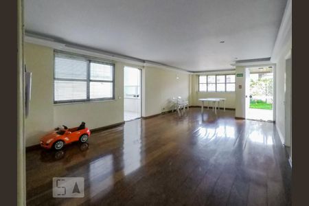 Apartamento à venda com 220m², 4 quartos e 3 vagasSalão de Festas
