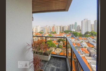 Apartamento à venda com 220m², 4 quartos e 3 vagasQuarto 2