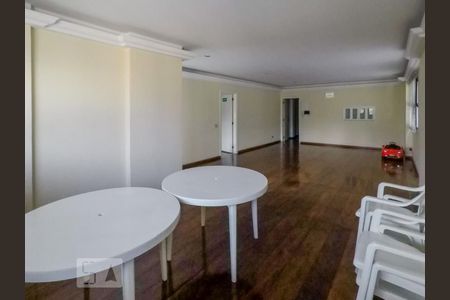 Apartamento à venda com 220m², 4 quartos e 3 vagasSalão de Festas