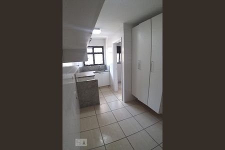 Apartamento à venda com 90m², 3 quartos e 2 vagas Apartamento à venda com 90m², 3 quartos e 2 vagasCozinha