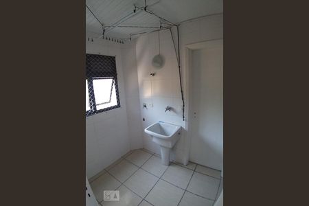 Apartamento à venda com 90m², 3 quartos e 2 vagas Apartamento à venda com 90m², 3 quartos e 2 vagasÁrea de Serviço