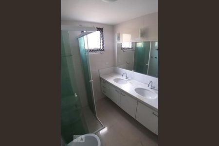 Apartamento à venda com 90m², 3 quartos e 2 vagas Apartamento à venda com 90m², 3 quartos e 2 vagasBanheiro