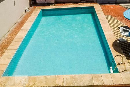 Casa à venda com 210m², 3 quartos e 3 vagasÁrea comum - Piscina