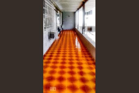 Casa à venda com 210m², 3 quartos e 3 vagasVaranda