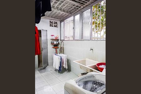 Casa à venda com 210m², 3 quartos e 3 vagasÁrea de Serviço