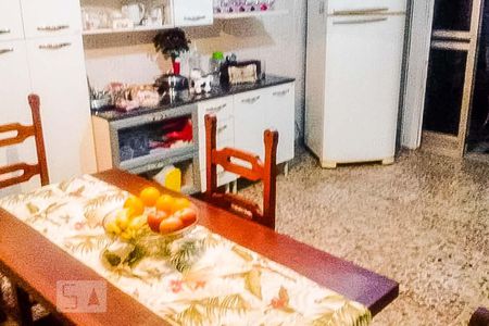 Casa à venda com 210m², 3 quartos e 3 vagasCozinha