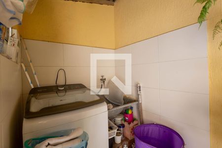 Casa à venda com 125m², 2 quartos e 1 vaga Casa à venda com 125m², 2 quartos e 1 vagaQuintal/Lavanderia