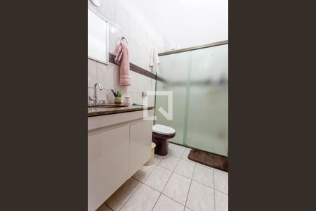 Casa à venda com 125m², 2 quartos e 1 vaga Casa à venda com 125m², 2 quartos e 1 vagaBanheiro