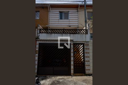 Casa à venda com 125m², 2 quartos e 1 vaga Casa à venda com 125m², 2 quartos e 1 vagaFachada