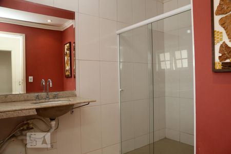 Casa à venda com 400m², 3 quartos e 2 vagasBanheiro da Suíte