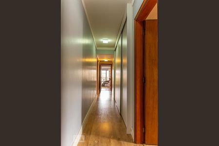 Apartamento à venda com 240m², 4 quartos e 3 vagasCorredor