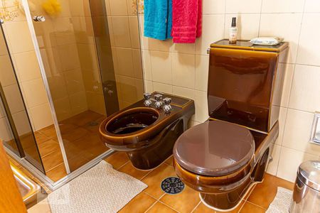 Apartamento à venda com 240m², 4 quartos e 3 vagasBanheiro da Suíte 1