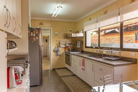 Apartamento à venda com 240m², 4 quartos e 3 vagasCozinha