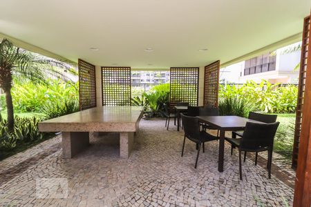 Apartamento à venda com 69m², 2 quartos e 1 vagaÁrea Comum