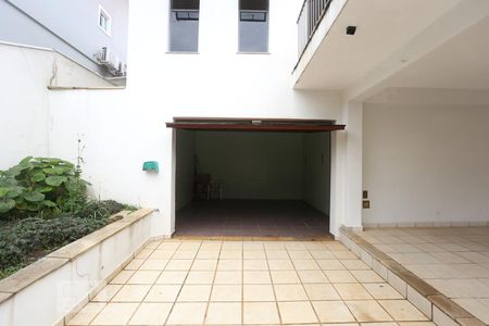 Casa à venda com 200m², 3 quartos e 4 vagasGaragem