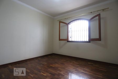 Casa à venda com 200m², 3 quartos e 4 vagasQuarto 1