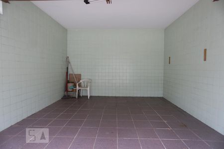 Casa à venda com 200m², 3 quartos e 4 vagasGaragem Coberta