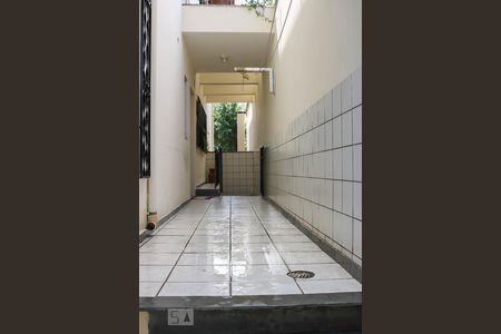 Casa à venda com 320m², 4 quartos e 4 vagas Casa à venda com 320m², 4 quartos e 4 vagasQuintal