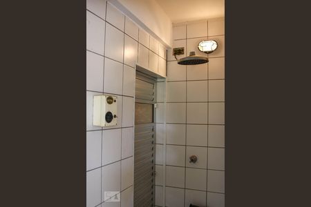 Casa à venda com 320m², 4 quartos e 4 vagas Casa à venda com 320m², 4 quartos e 4 vagasSauna a vapor