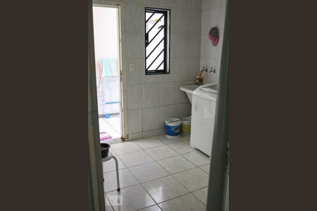 Casa à venda com 320m², 4 quartos e 4 vagas Casa à venda com 320m², 4 quartos e 4 vagasÁrea de Serviço