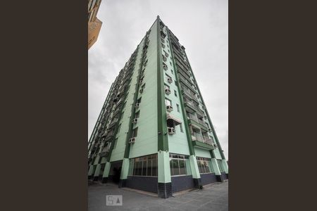 Apartamento à venda com 76m², 2 quartos e 1 vagaFachada