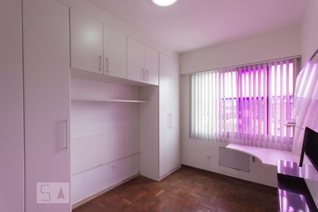 Apartamento à venda com 76m², 2 quartos e 1 vagaQuarto 2