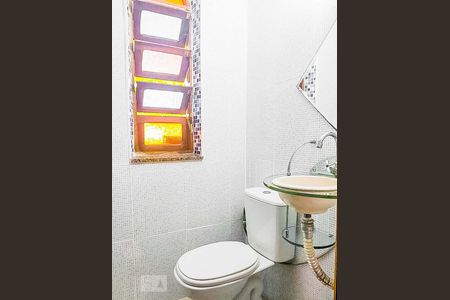 Apartamento à venda com 290m², 4 quartos e 1 vaga Apartamento à venda com 290m², 4 quartos e 1 vagaBanheiro