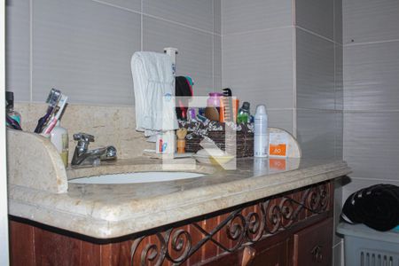 Apartamento à venda com 70m², 2 quartos e 1 vaga Apartamento à venda com 70m², 2 quartos e 1 vagaBanheiro