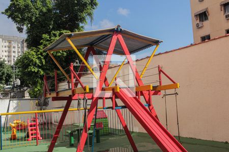 Apartamento à venda com 70m², 2 quartos e 1 vaga Apartamento à venda com 70m², 2 quartos e 1 vagaÁrea Comum - Playground