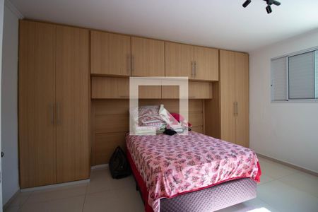 Casa de condomínio à venda com 177m², 3 quartos e 2 vagasQuarto 1