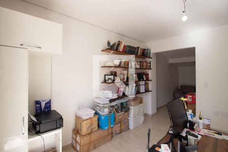 Casa de condomínio à venda com 177m², 3 quartos e 2 vagasEscritório