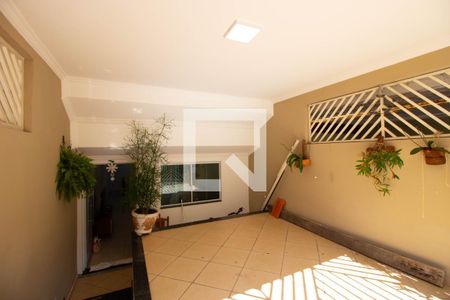 Casa de condomínio à venda com 177m², 3 quartos e 2 vagasGaragem