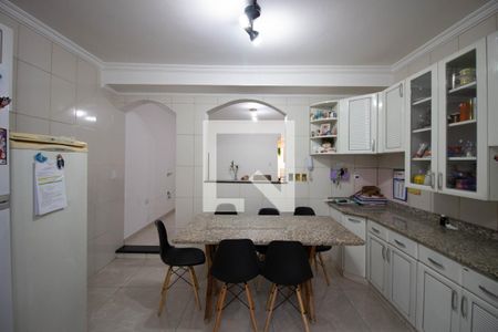 Casa de condomínio à venda com 177m², 3 quartos e 2 vagasCozinha