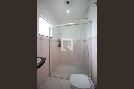 Casa de condomínio à venda com 177m², 3 quartos e 2 vagasBanheiro da Suíte