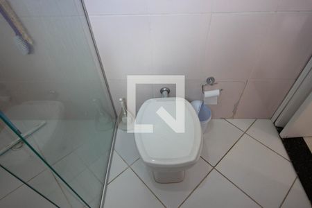 Casa de condomínio à venda com 177m², 3 quartos e 2 vagasBanheiro da Suíte