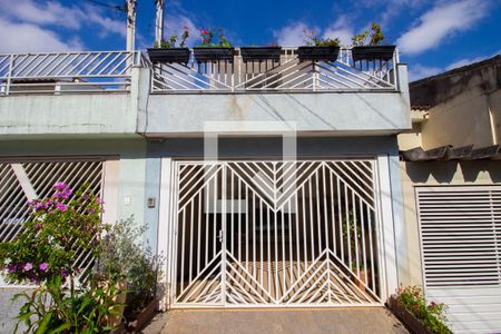 Casa de condomínio à venda com 177m², 3 quartos e 2 vagasFachada Casa