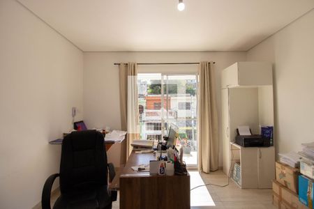 Casa de condomínio à venda com 177m², 3 quartos e 2 vagasEscritório