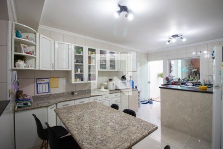 Casa de condomínio à venda com 177m², 3 quartos e 2 vagasCozinha