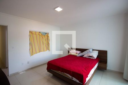 Casa de condomínio à venda com 177m², 3 quartos e 2 vagasSuite