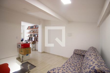 Casa de condomínio à venda com 177m², 3 quartos e 2 vagasEscritório