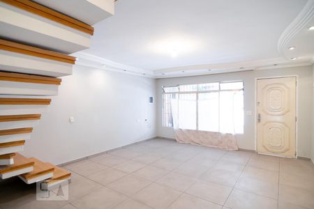 Sala Estar de casa para alugar com 3 quartos, 300m² em Vila Cordeiro, São Paulo