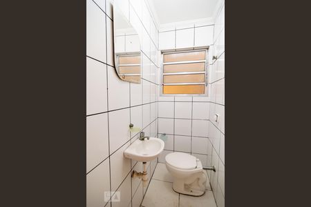 Lavabo de casa para alugar com 3 quartos, 300m² em Vila Cordeiro, São Paulo