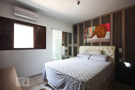 Casa à venda com 120m², 3 quartos e 2 vagas Casa à venda com 120m², 3 quartos e 2 vagasDetalhe do Banheiro Suíte