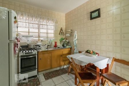 Casa à venda com 260m², 7 quartos e 2 vagas Casa à venda com 260m², 7 quartos e 2 vagasCozinha 3