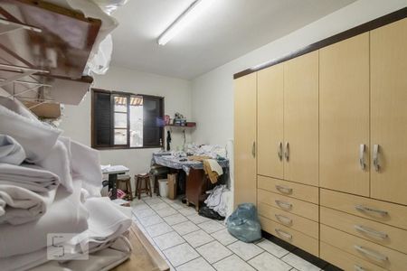 Casa à venda com 260m², 7 quartos e 2 vagas Casa à venda com 260m², 7 quartos e 2 vagasQuarto 6