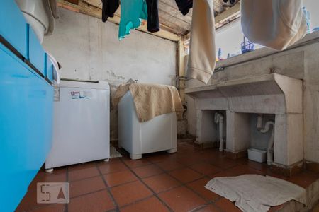 Casa à venda com 260m², 7 quartos e 2 vagas Casa à venda com 260m², 7 quartos e 2 vagasÁrea de Serviço