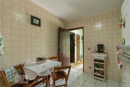 Casa à venda com 260m², 7 quartos e 2 vagas Casa à venda com 260m², 7 quartos e 2 vagasCozinha 3