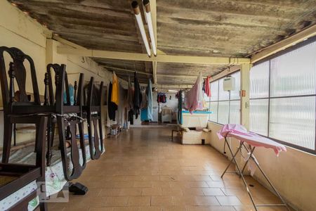 Casa à venda com 260m², 7 quartos e 2 vagas Casa à venda com 260m², 7 quartos e 2 vagasÁrea de Serviço