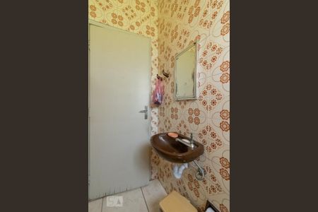 Casa à venda com 260m², 7 quartos e 2 vagas Casa à venda com 260m², 7 quartos e 2 vagasBanheiro 2